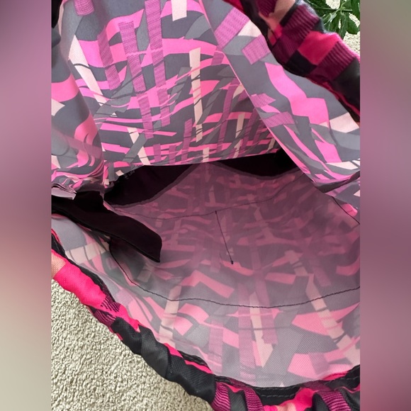 Under Armour Graphic 2.0 Gym Bag Drawstring Bag - Hot Pink - Picture 4 of 5